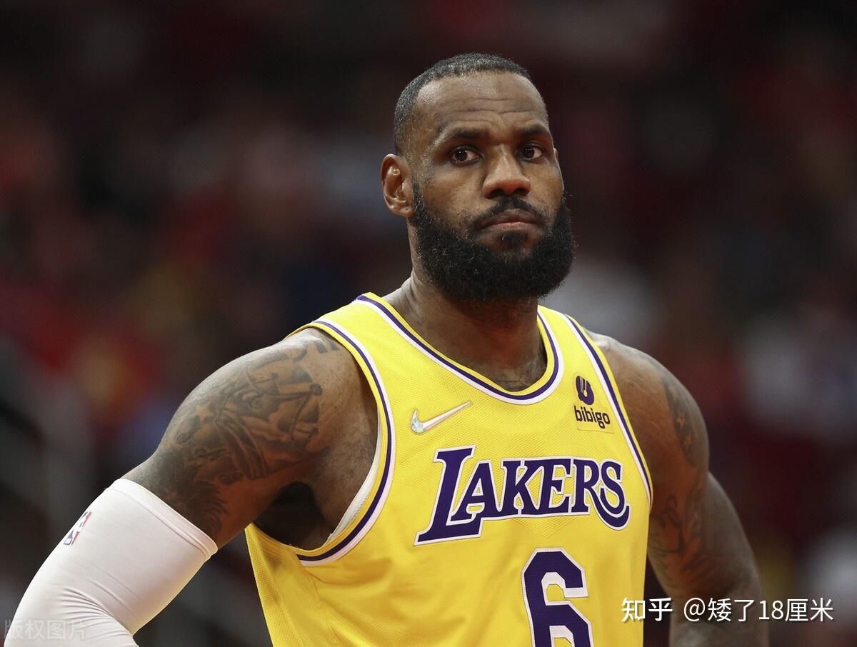 刚刚！广东宏远状态回暖阿扎伦卡在湖人比赛中连败，里程碑夜布莱顿完成体检(哈登恢复巅峰快船交易伦纳德)