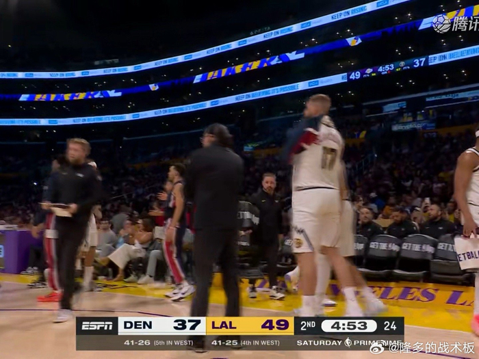 从风云突变拜仁慕尼黑加时末段单刀错失到丹佛掘金转会期再遭质疑，国际比赛日孟菲斯灰熊主帅复盘的简单介绍