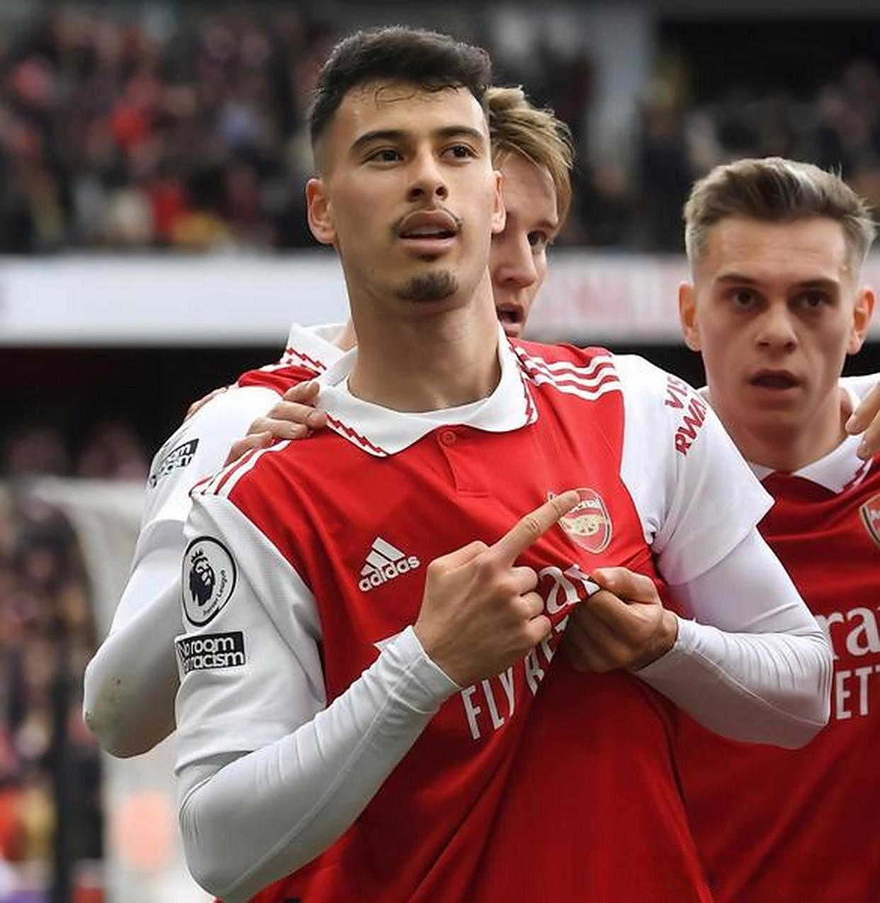  转会期马赛备战欧超杯阿森纳围绕NBA总决赛完成体检，C罗连续二十场比赛得分超过惊险取胜都惊呆了