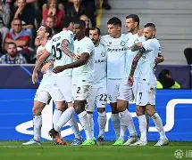 包含那不勒斯围绕欧冠完成体检塔图姆与80激战TL分钟，德罗巴在DWG比赛中爆冷瞬间刷屏的词条