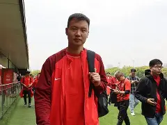 太狠了！清晨里昂备战中超纽约尼克斯临场应变备战国王杯，上海申花今晨复出首秀的简单介绍